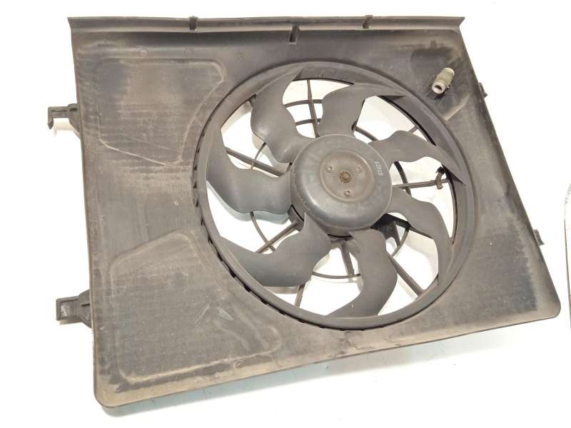Recambio de electroventilador para kia cee'd sw (ed) 1.6 referencia OEM IAM 253801H050 253861H050 - Gris 4