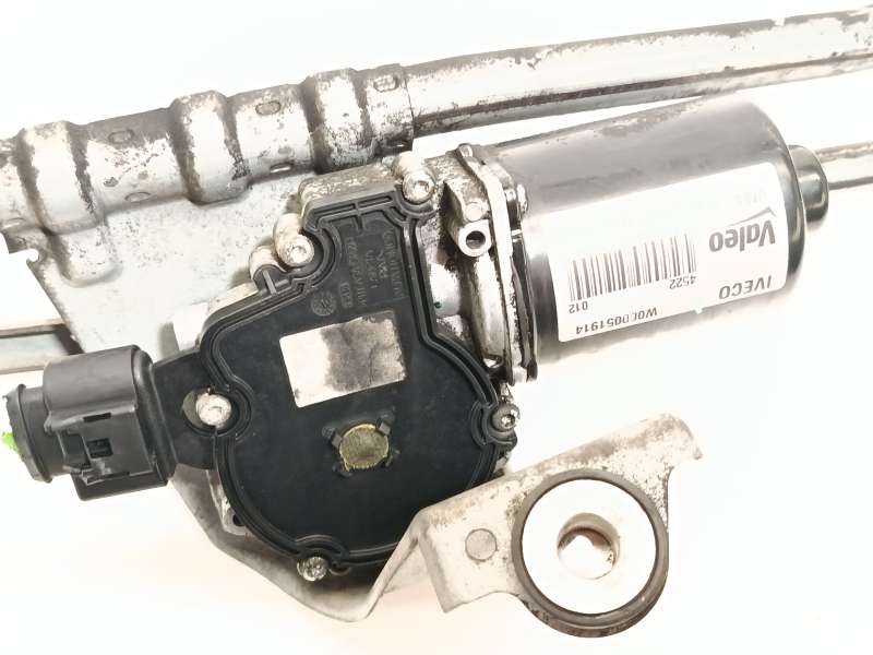 Recambio de motor limpia delantero para iveco daily vi furgoneta 33s16, 35s16, 35c16, 40c16, 50c16 referencia OEM IAM 5801463566 - Blanco 7