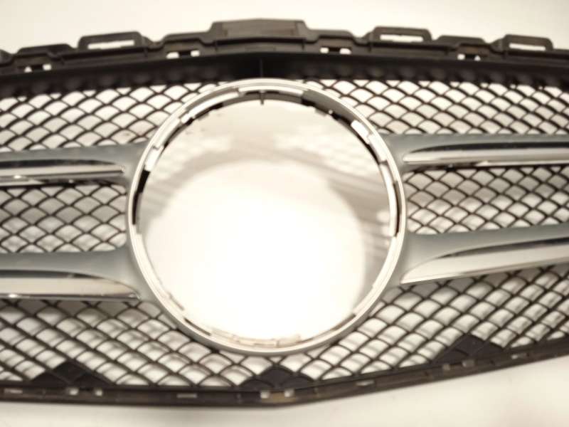 Recambio de rejilla delantera para mercedes-benz clase c (w205) c 180 (205.040) referencia OEM IAM A2058800183 3