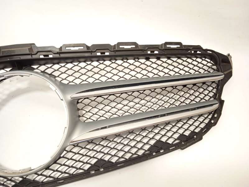 Recambio de rejilla delantera para mercedes-benz clase c (w205) c 180 (205.040) referencia OEM IAM A2058800183 4