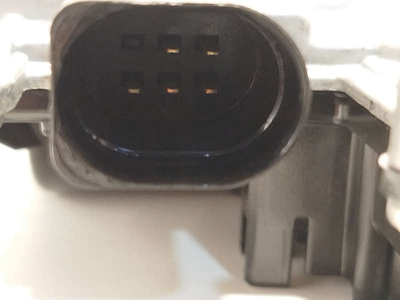 Recambio de motor cierre centralizado porton para audi q4 e-tron sportback (f4n) 40 e-tron referencia OEM IAM 3G0827887C - Negro 4