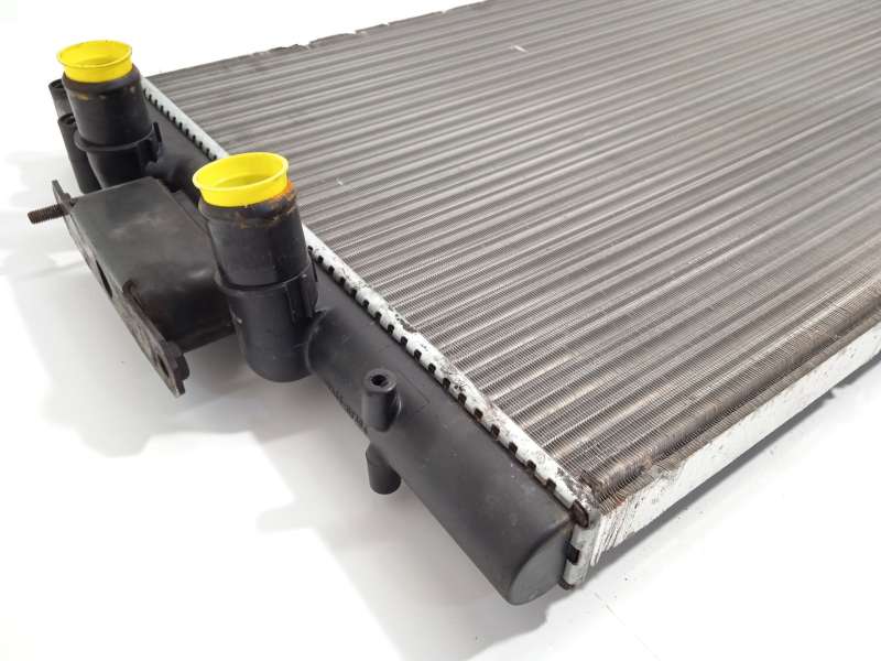Recambio de radiador agua para iveco daily caja cerrada (2006 =>) caja cerrada techo alto 35s... batalla 3300 referencia OEM IAM - Blanco 3