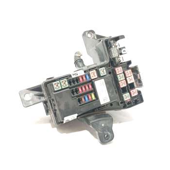 CAJA RELES / FUSIBLES 91271B9530 