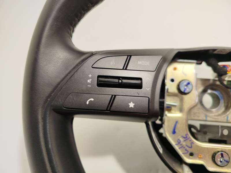 Recambio de volante para hyundai i20 iii (bc3, bi3) 1.0 t-gdi referencia OEM IAM 56100Q0GD0NNB - Blanco 2
