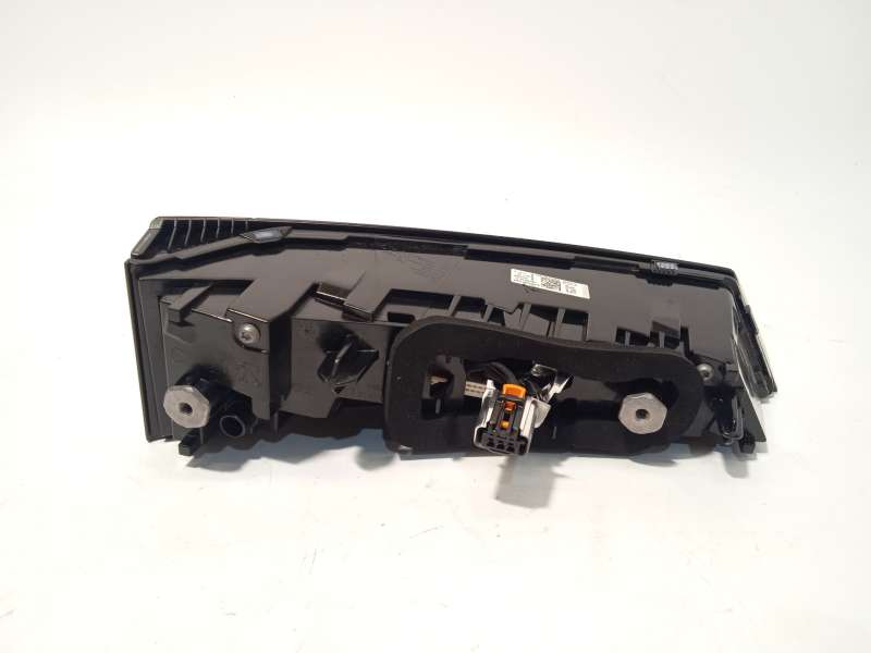 Recambio de piloto trasero derecho interior para peugeot 308 sw hybrid 180 e-eat8 referencia OEM IAM 9835300380  01502202 4