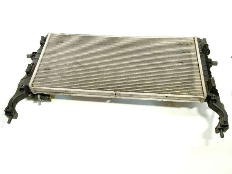 Recambio de radiador agua para kia xceed (cd) 1.6 crdi 115 referencia OEM IAM 25310M6300  A20655306 2