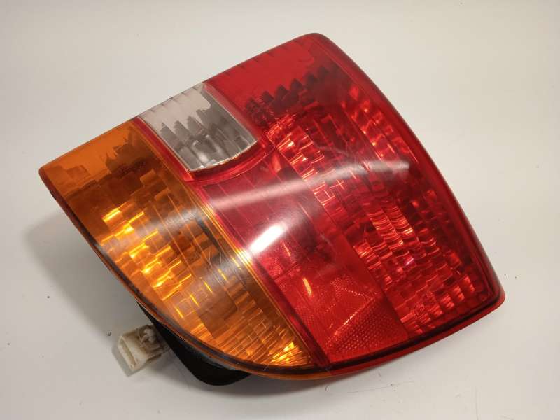 Recambio de piloto trasero derecho para toyota celica coupé (_t23_) 1.8 16v vt-i (zzt230_) referencia OEM IAM 815512B530 - Blanco 2