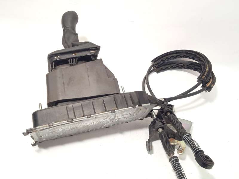 Recambio de palanca cambio para skoda kamiq (nw4) 1.0 tsi referencia OEM IAM 5R3711049K - Blanco 2