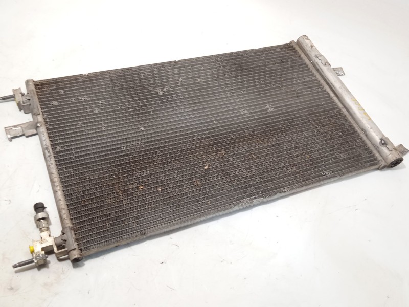 CONDENSADOR / RADIADOR AIRE ACONDICIONADO 13377763 