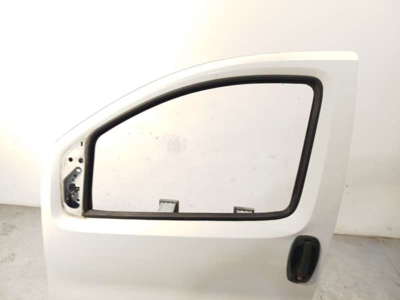 Recambio de puerta delantera izquierda para citroën nemo furgoneta/monovolumen (aa_) 1.3 hdi 75 referencia OEM IAM 1637832480 - Blanco 4