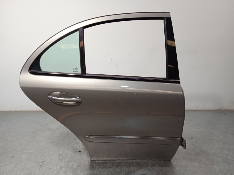 PUERTA TRASERA DERECHA A2117300205 