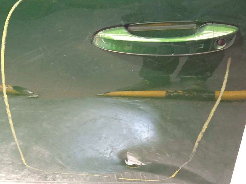 Recambio de puerta delantera izquierda para peugeot 308 1.6 allure hybrid referencia OEM IAM 9837982380 - Verde 4