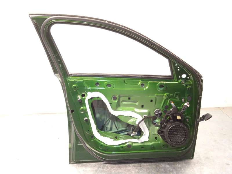 Recambio de puerta delantera izquierda para peugeot 308 1.6 allure hybrid referencia OEM IAM 9837982380 - Verde 7
