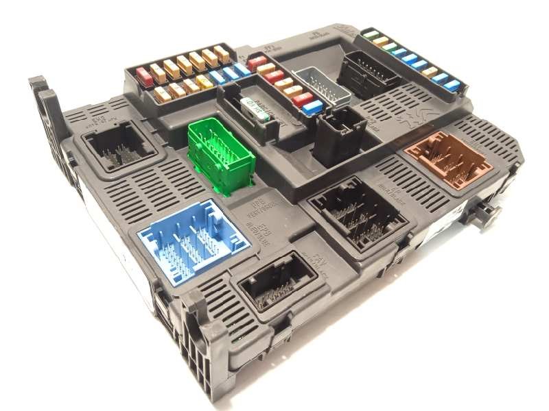 CAJA RELES / FUSIBLES 9819849680 1631852680 