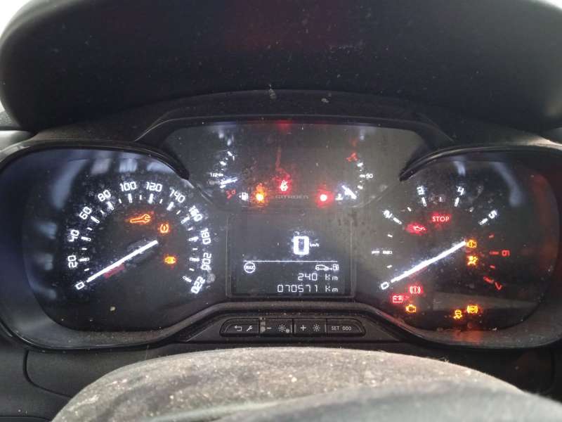 Recambio de cuadro instrumentos para citroën c3 iii (sx) 1.2 puretech 82 referencia OEM IAM 9832140580 9