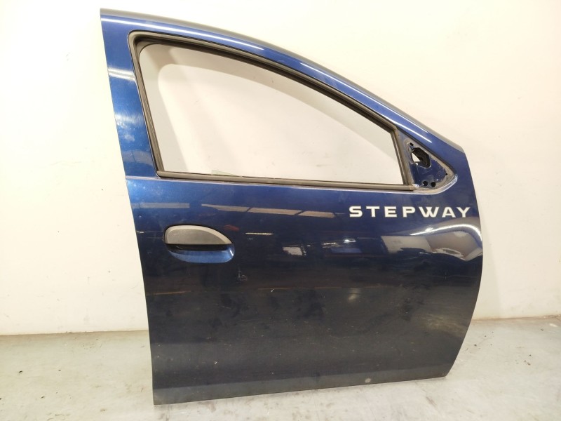 PUERTA DELANTERA DERECHA 801008681R 