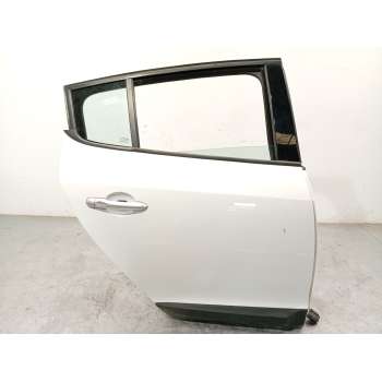 PUERTA TRASERA DERECHA 821006014R 