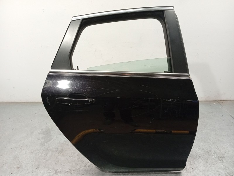 PUERTA TRASERA DERECHA 13285611 