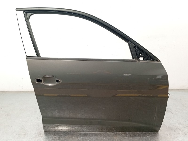 PUERTA DELANTERA DERECHA 82G831052 