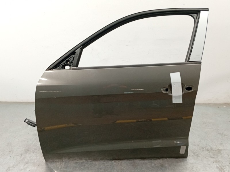 PUERTA DELANTERA IZQUIERDA 82G831051 