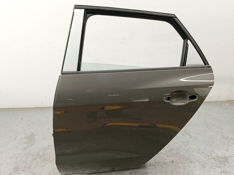 PUERTA TRASERA IZQUIERDA 82G833051 