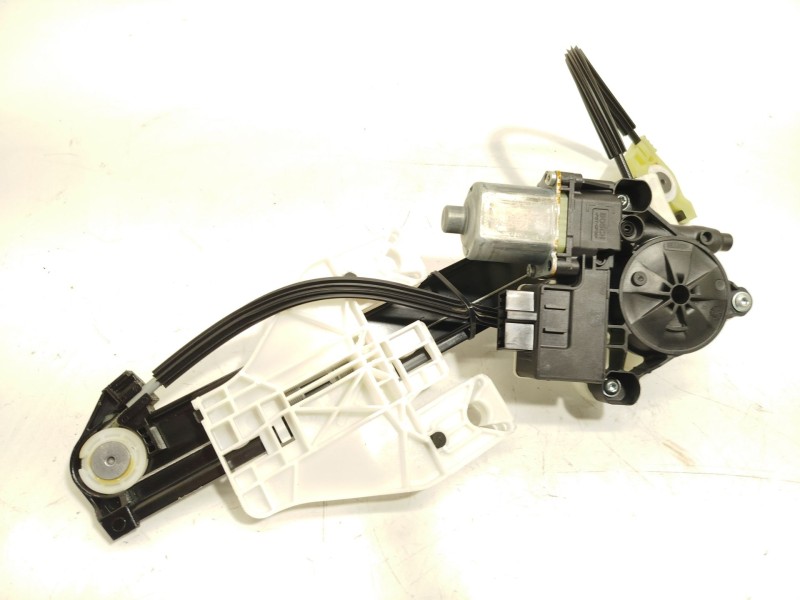 ELEVALUNAS TRASERO IZQUIERDO 82G839461A 5Q0959407D 