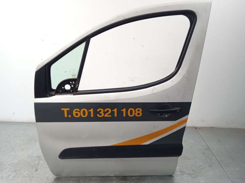 Recambio de puerta delantera izquierda para peugeot partner furgón/monospace 1.6 hdi / bluehdi 75 referencia OEM IAM 9002Z3 - Blanco