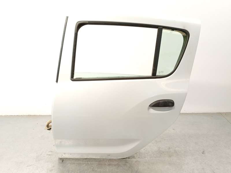 PUERTA TRASERA IZQUIERDA 821017625R 