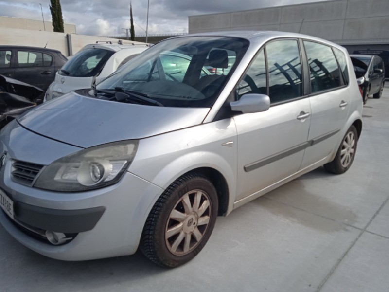 RENAULT SCÉNIC II (JM0/1_)