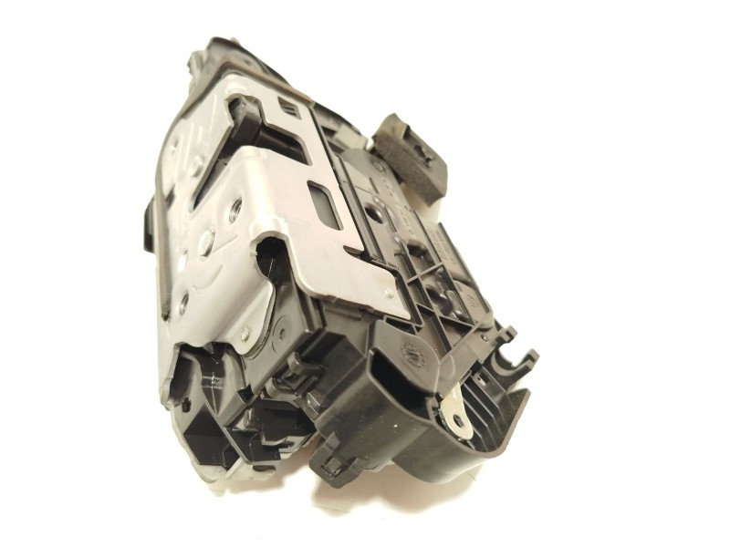 CERRADURA PUERTA DELANTERA IZQUIERDA 5TB837015E 