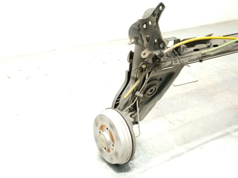 Recambio de puente trasero para renault clio iv (bh_) 0.9 tce 90 referencia OEM IAM 555017983R 555118520R - Rojo 2