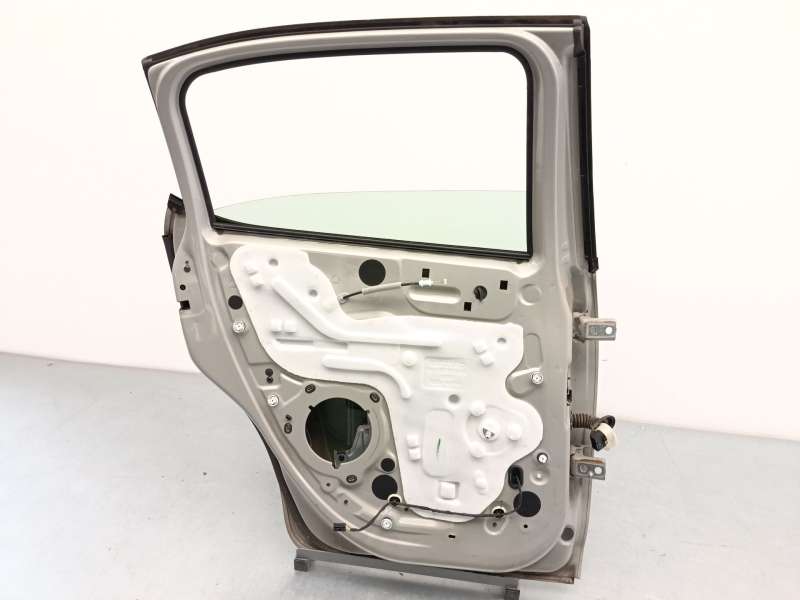 Recambio de puerta trasera izquierda para citroën c3 iii (sx) 1.2 puretech 82 referencia OEM IAM 9812716780 4
