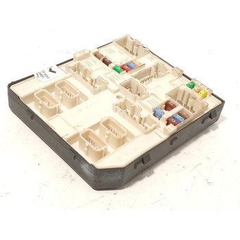 CAJA RELES / FUSIBLES 284B68764R 