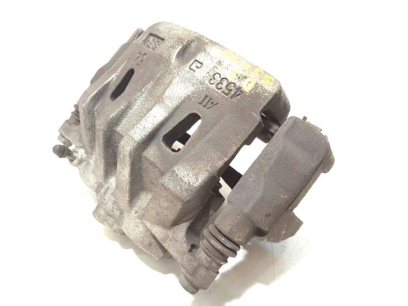 PINZA FRENO DELANTERA IZQUIERDA 4775048110 