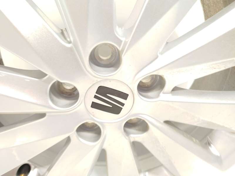 Recambio de llanta para seat arona (kj7, kjp) 1.0 tsi referencia OEM IAM 6F96010258Z8 - Blanco 4