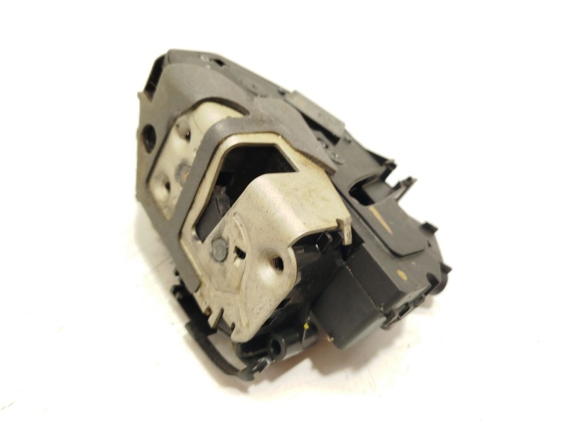 CERRADURA PUERTA DELANTERA IZQUIERDA AM5AU21813AE 2049023 