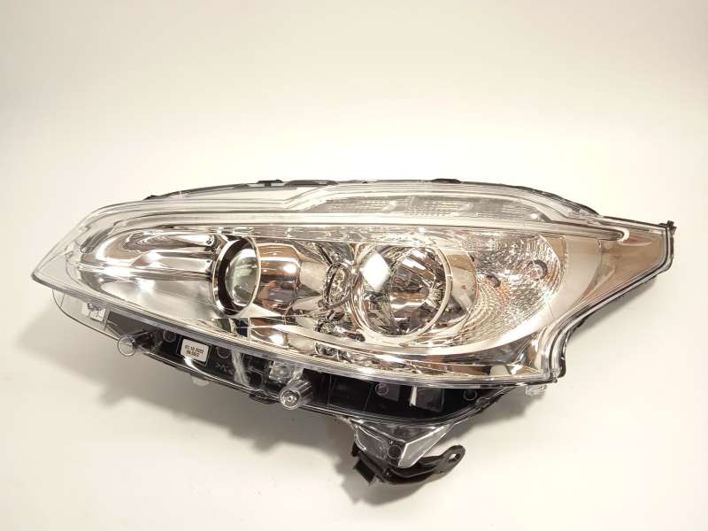 Recambio de faro izquierdo para peugeot 208 i (ca_, cc_) 1.2 vti 68 / puretech 68 referencia OEM IAM 1685352580  89907270 2