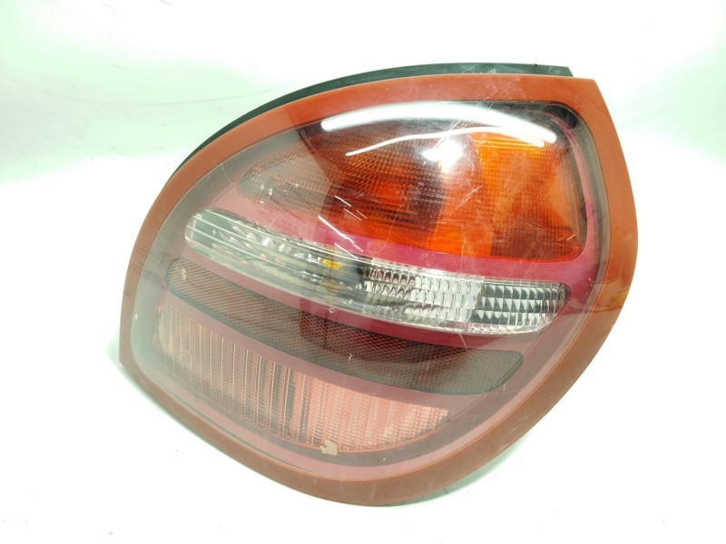 PILOTO TRASERO DERECHO 26550BN025 