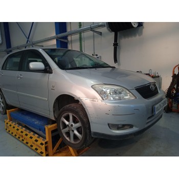 toyota corolla (_e12_) del año 2002