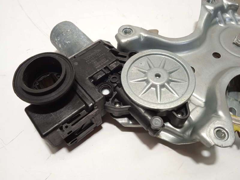 Recambio de elevalunas delantero derecho para lexus nx 300h 4wd referencia OEM IAM 8571078011 2