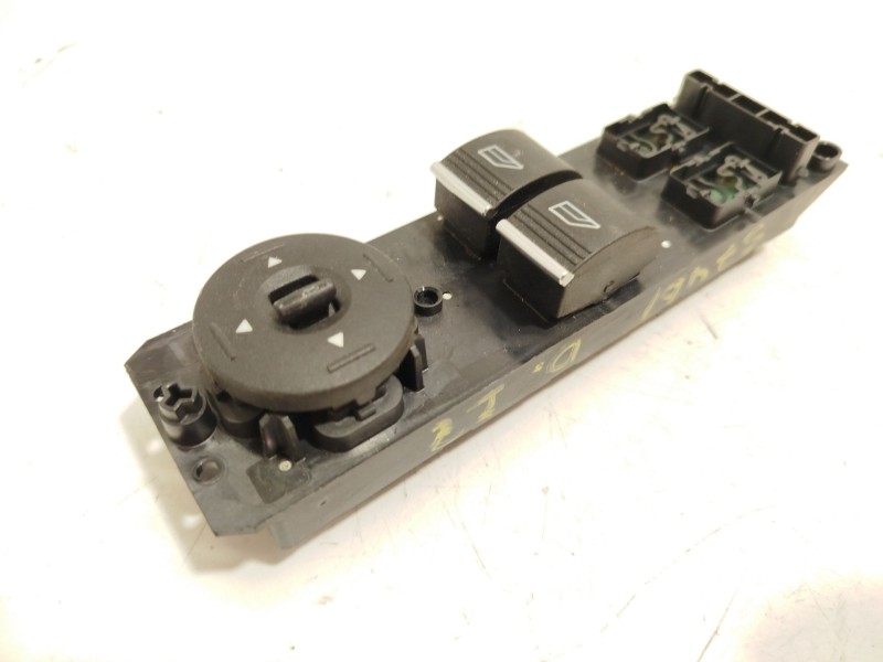 MANDO ELEVALUNAS DELANTERO IZQUIERDO F1ET14A132EB 2032974 