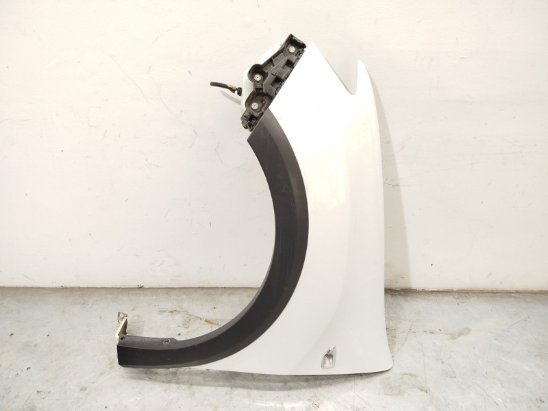 ALETA DELANTERA IZQUIERDA 631019973R 