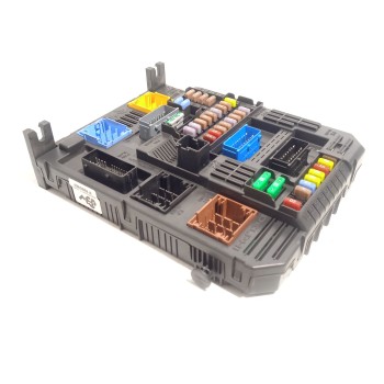 Recambio de caja reles / fusibles para peugeot 308 ii (lb_, lp_, lw_, lh_, l3_) 1.5 bluehdi 130 referencia OEM IAM 9830790580 17