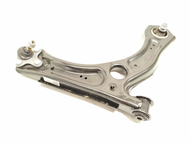 BRAZO SUSPENSION INFERIOR DELANTERO DERECHO 2Q0407152D 