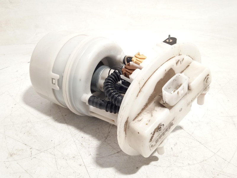 BOMBA COMBUSTIBLE 172021904R 