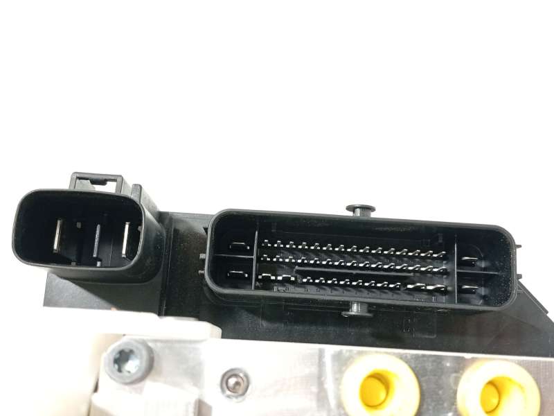 Recambio de abs para mazda mazda 3 sedan 2.5 e-skyactiv-g referencia OEM IAM BJGD439A0 06211203834 06218927693 5