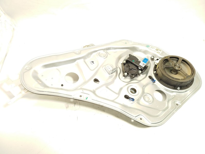 ELEVALUNAS TRASERO IZQUIERDO 834502P010 