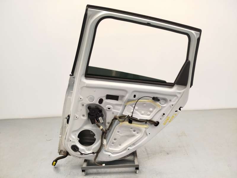 Recambio de puerta trasera derecha para renault scénic iii (jz0/1_) 1.2 tce referencia OEM IAM 821007232R 5