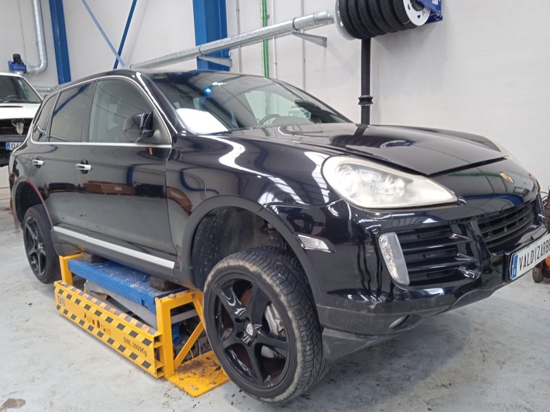 PORSCHE CAYENNE (9PA)