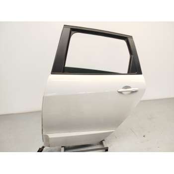 PUERTA TRASERA IZQUIERDA 821017991R 
